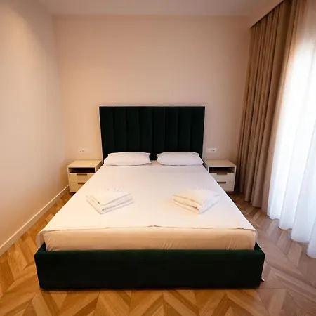 Almar * Sarandë