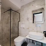 Almar Hotel 3*