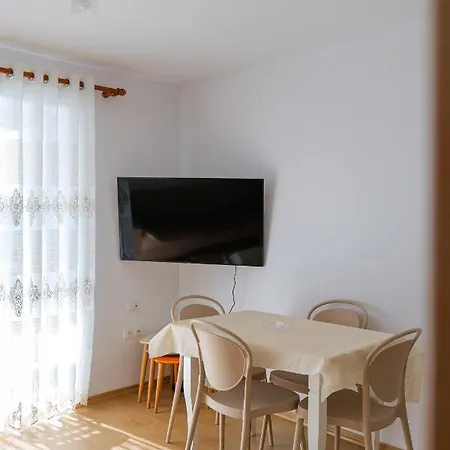 Almar Apartments Villa Saranda