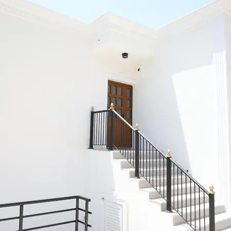 Almar Apartments * Saranda