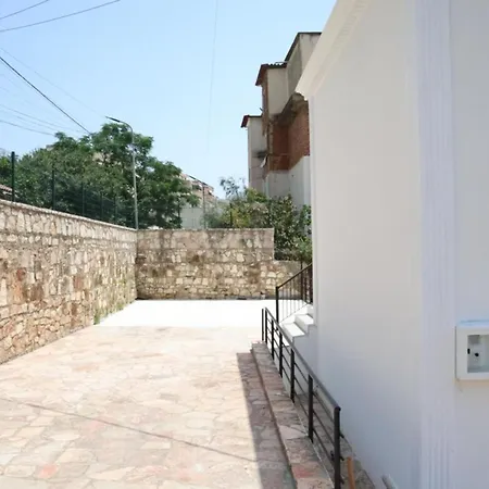 Almar Apartments Villa Saranda